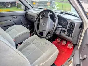 Nissan D22 1999 Pickup (Used)