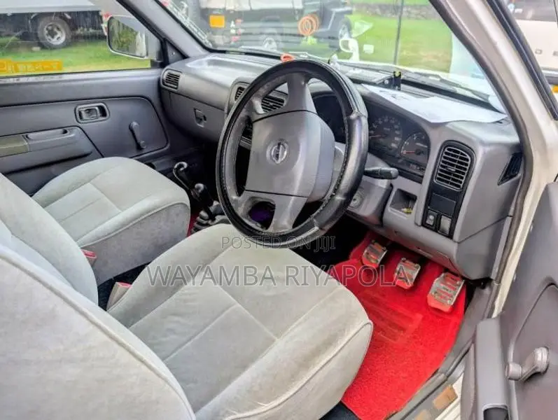 Nissan D22 1999 Pickup (Used)