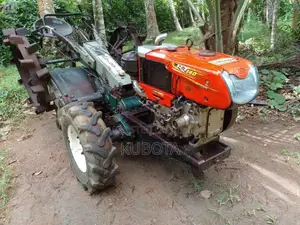 Kubota RT140 2016 Tractor (Used)
