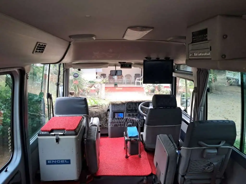 Nissan Civilian 2005 Bus (Used)