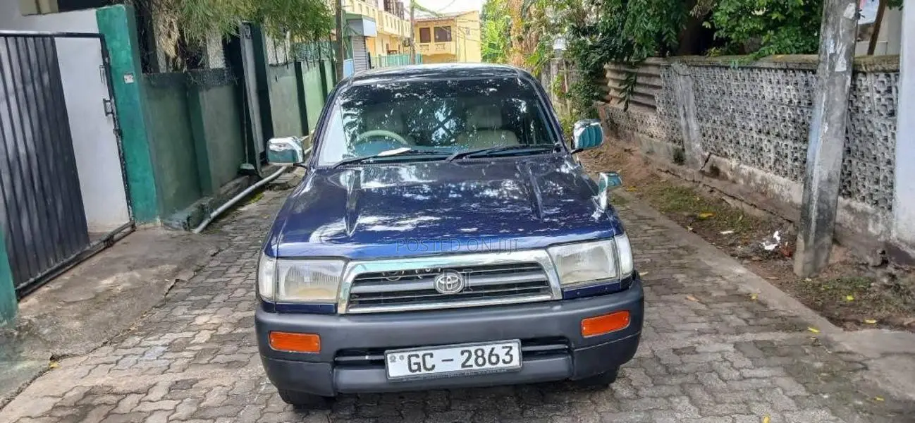 Toyota Hilux 2000 Pickup (Used)