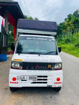 Mitsubishi MiniCab 2001 Lorry (Used)