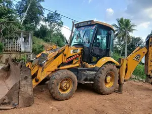 JCB 3CX 2003 Heavy-Duty (Used)