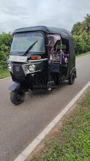 Bajaj RE 2015 Three Wheel (Used)