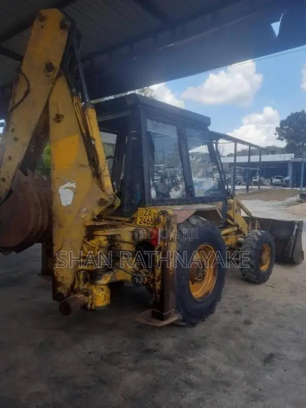 JCB 3CX 1990 Heavy-Duty (Used)