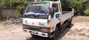 Mitsubishi 14.5 1983 Lorry (Used)