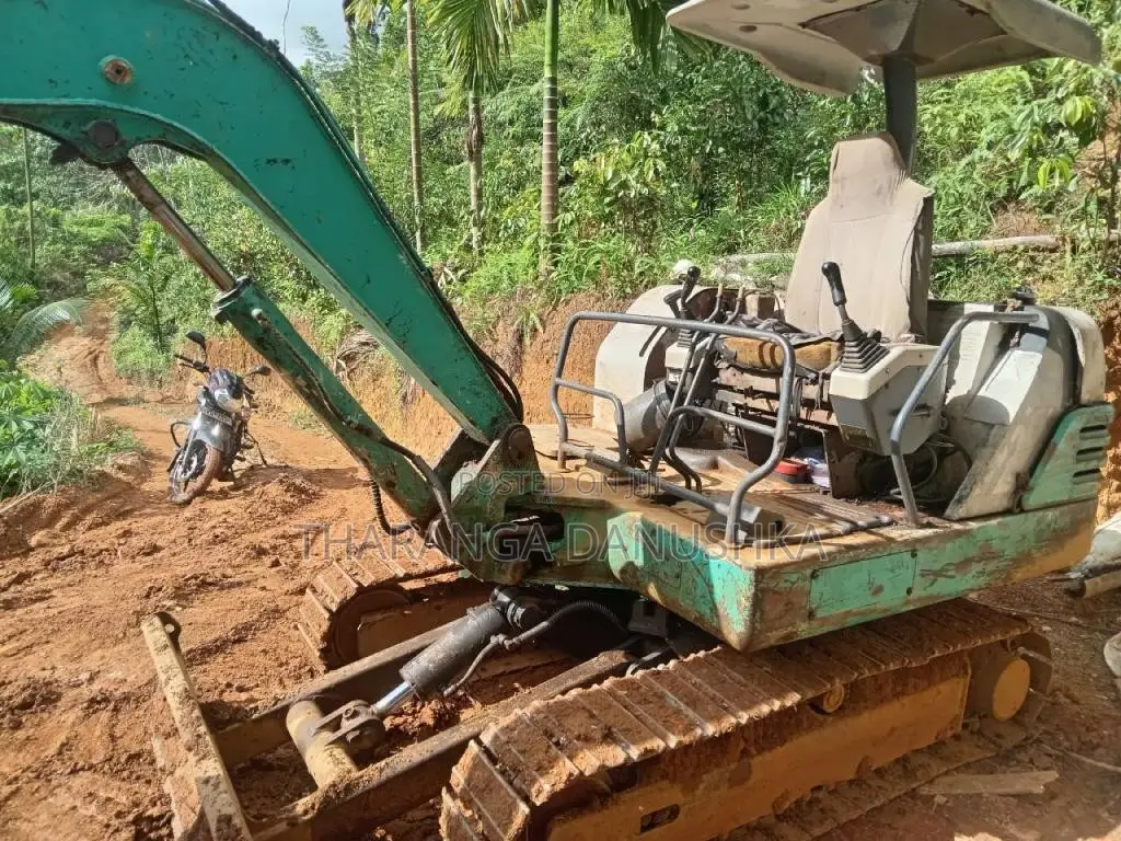 IHI Excavator 2015 Heavy-Duty (Used)