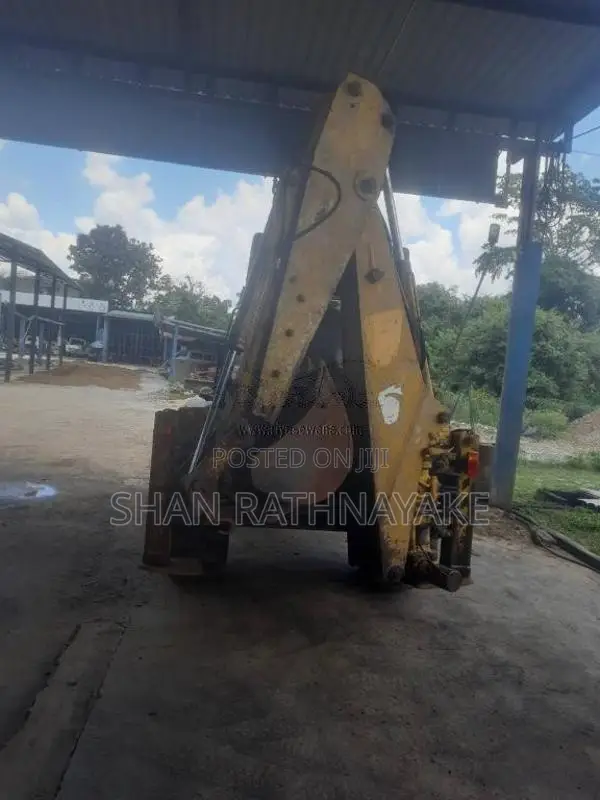 JCB 3CX 1990 Heavy-Duty (Used)