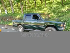 Nissan D 720 1986 Pickup (Used)