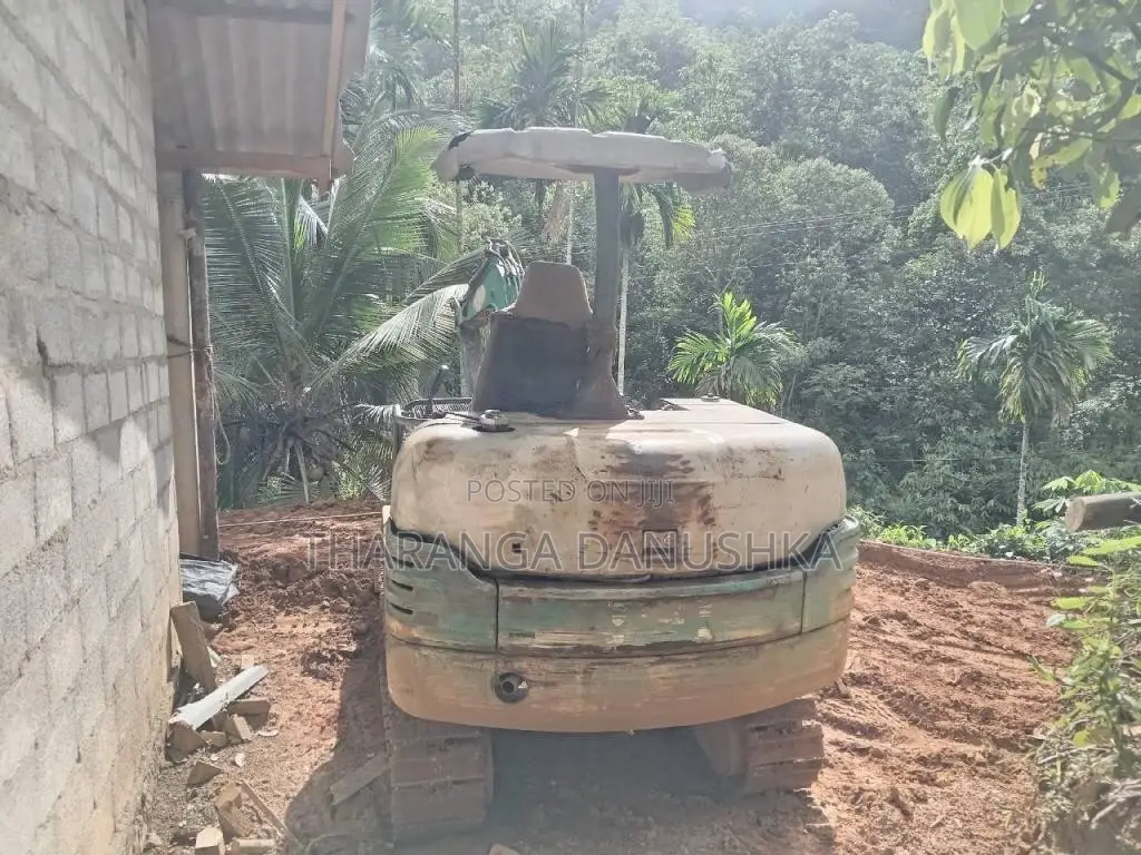 IHI Excavator 2015 Heavy-Duty (Used)