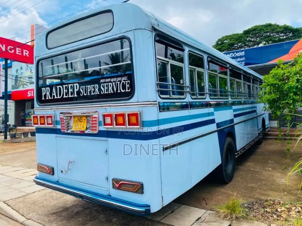 Ashok-Leyland Viking 2014 Bus (Used)