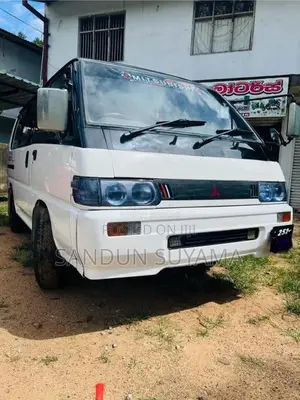 Mitsubishi Delica 1993 Van (Used)
