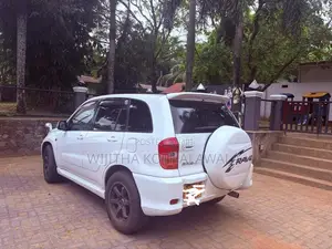 Toyota RAV4 2000 SUV (Used)