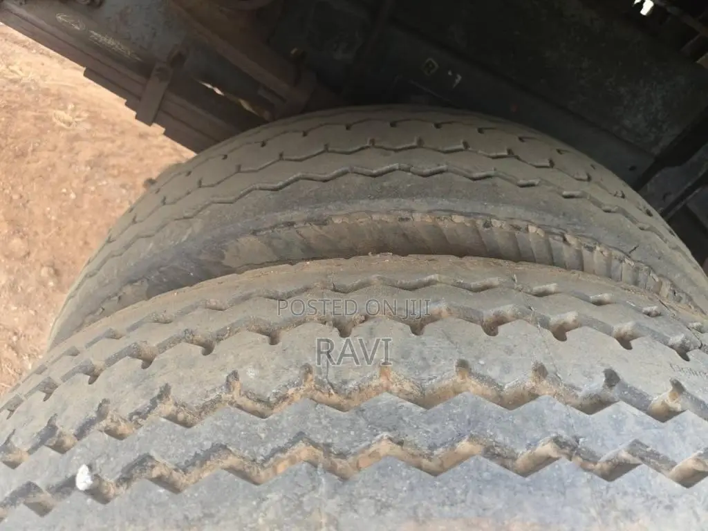 Ashok-Leyland Cinco Max 2008 Heavy-Duty (Used)