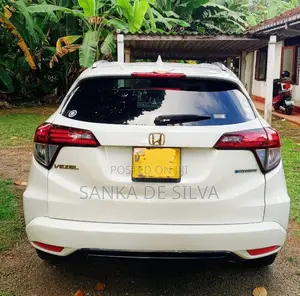 Honda Vezel Full Operation 2014 SUV (Used)