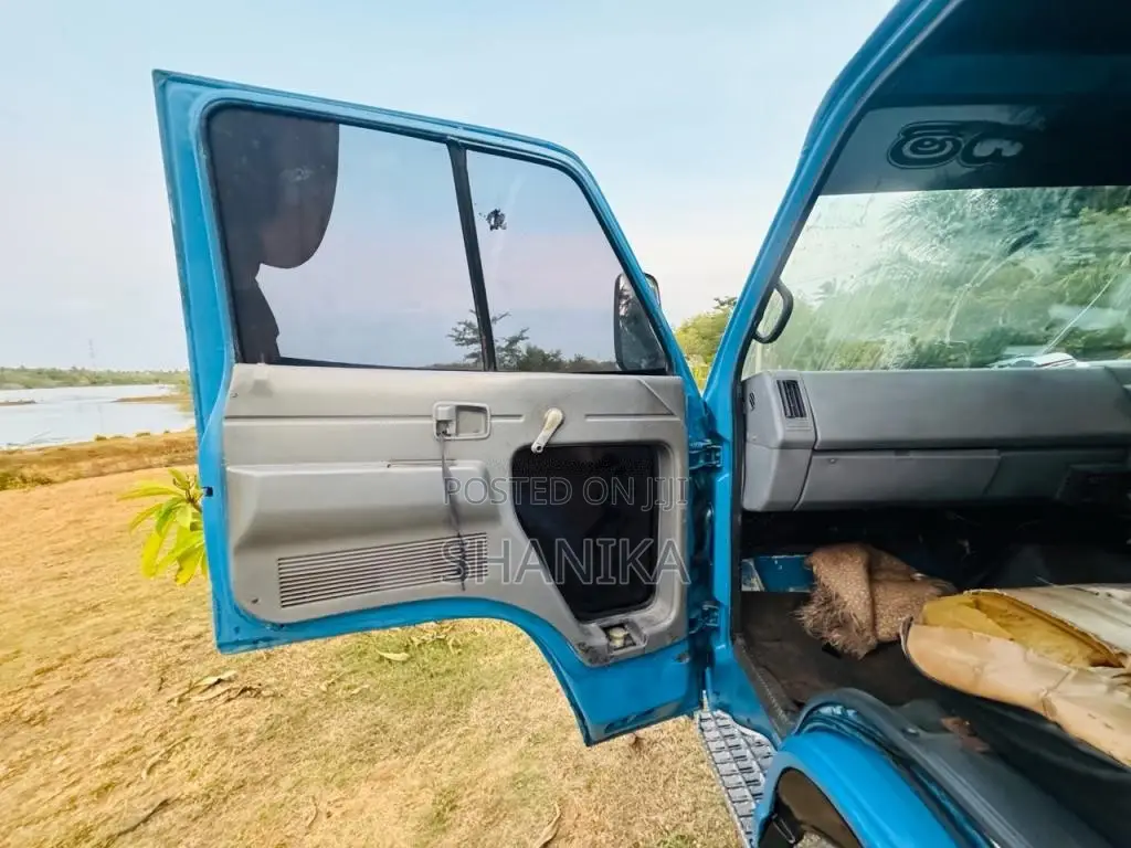 Isuzu ELF 350 14.5 1982 Lorry (Used)