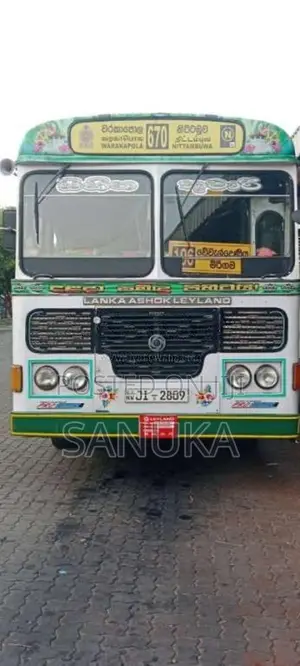 Ashok-Leyland Viking 2004 Bus (Used)