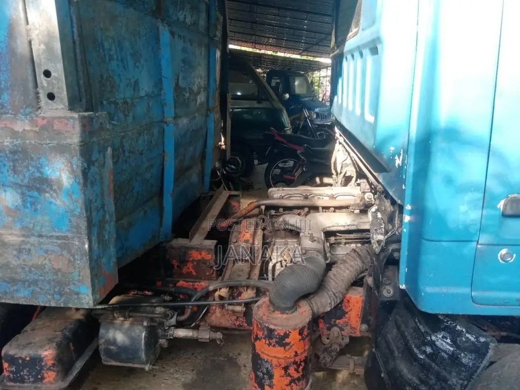 Isuzu Tipper 1980 Lorry (Used)