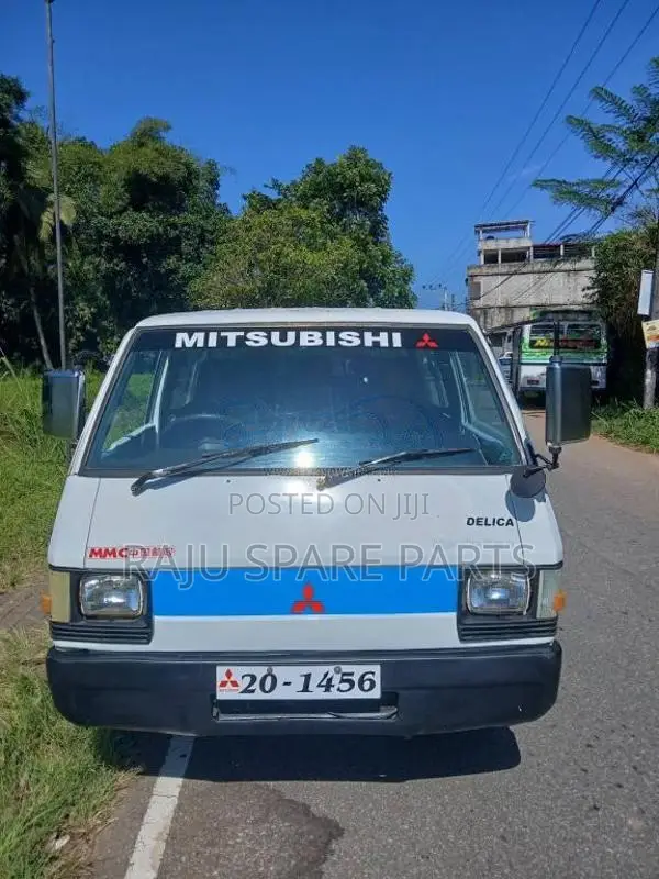 Mitsubishi L300 1982 Van (Used)