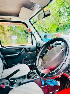 Suzuki Carry 2012 Lorry (Used)