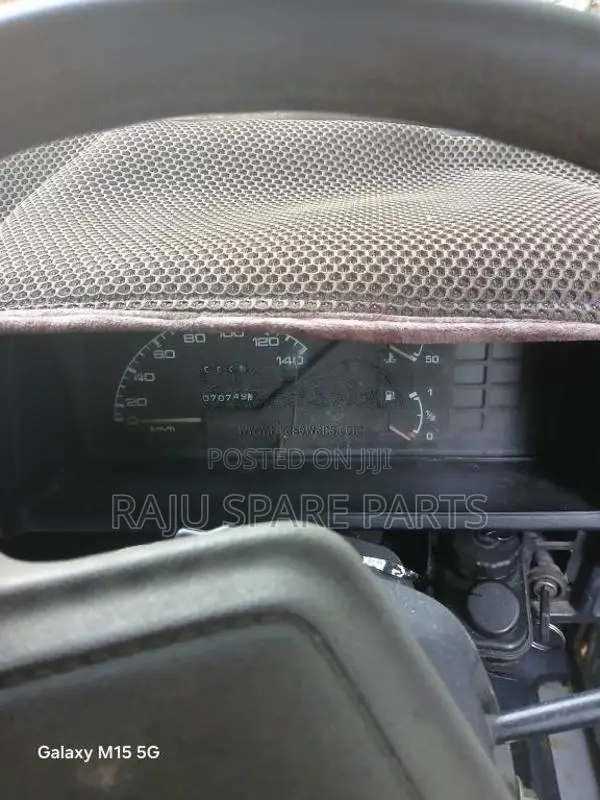 Mitsubishi L300 1982 Van (Used)
