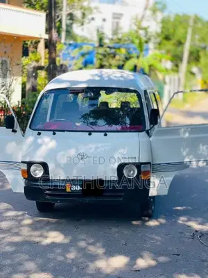 Toyota LH 40 1989 Van (Used)