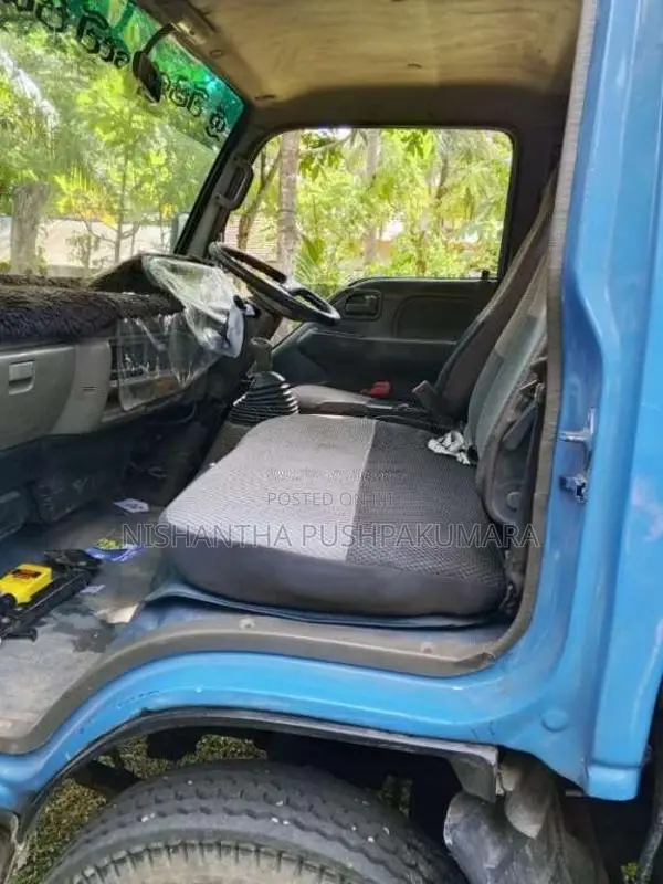 Isuzu ELF 1984 Lorry (Used)