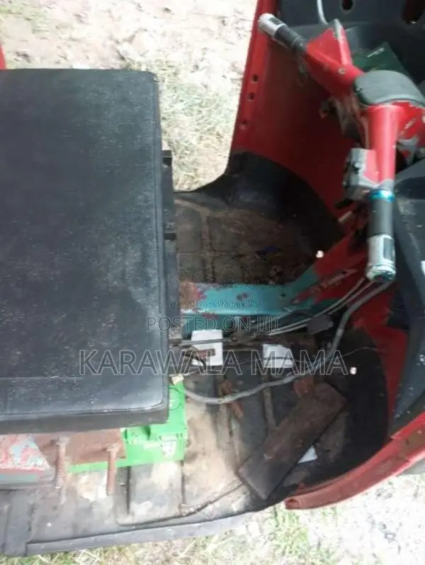 Piaggio Ape 2011 Three Wheel (Used)