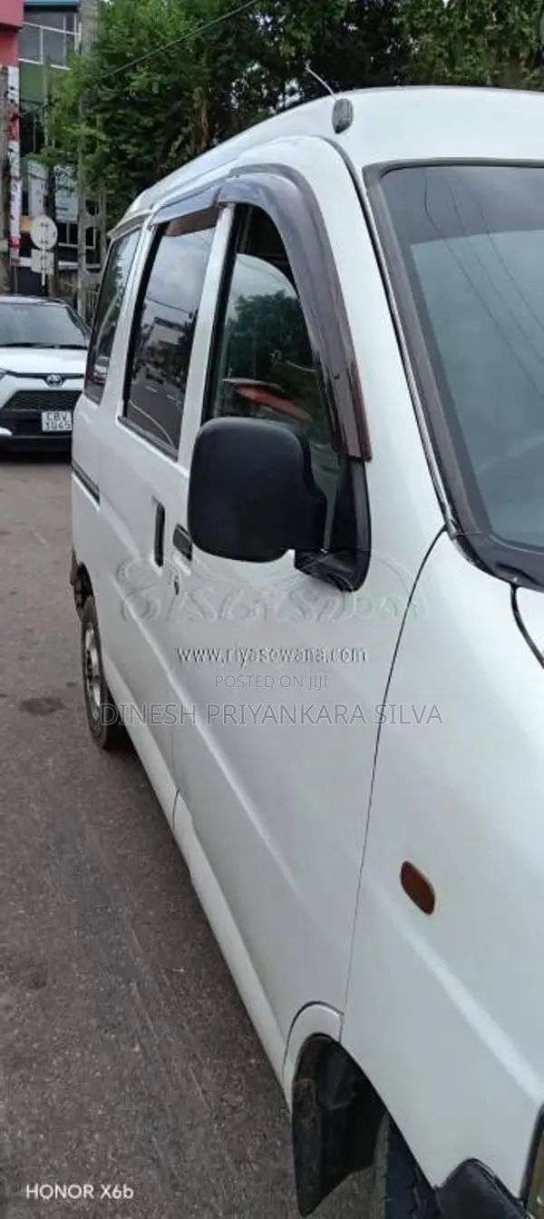 Daihatsu S200 1999 Van (Used)