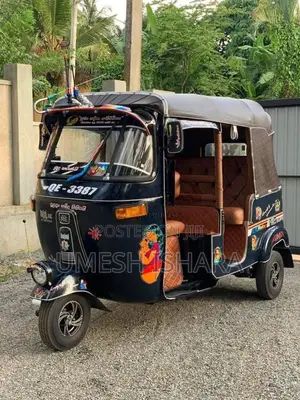 Bajaj 2 Stroke 2006 Three Wheel (Used)