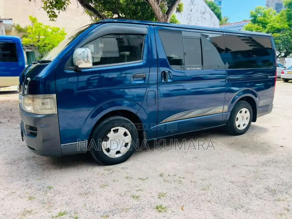 Toyota KDH 2006 Van (Used)