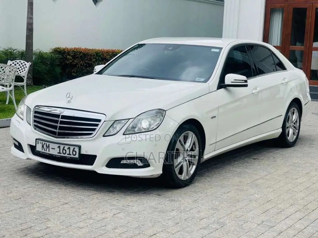 Mercedes-Benz E200 2011 Car (Used)