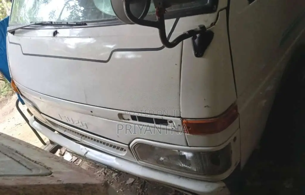Isuzu Fargo 1988 Van (Used)