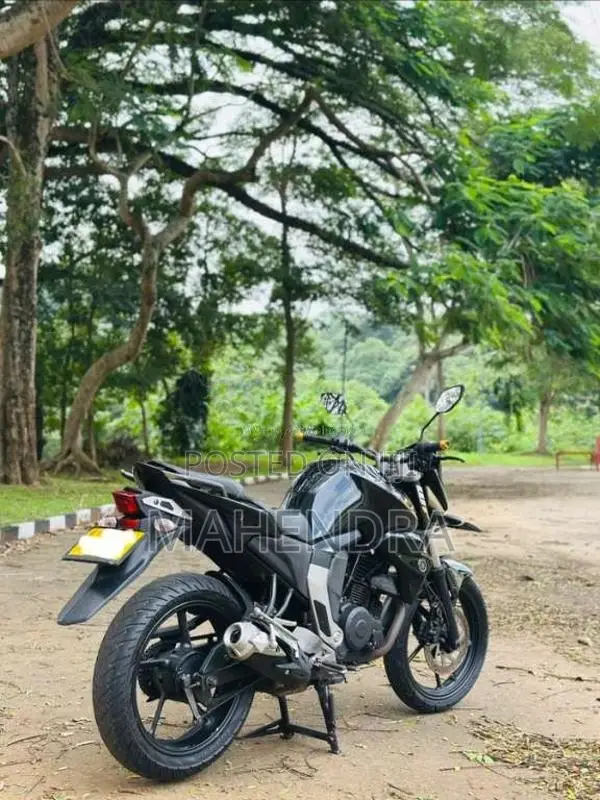 Yamaha FZ 2015 Motorbike (Used)