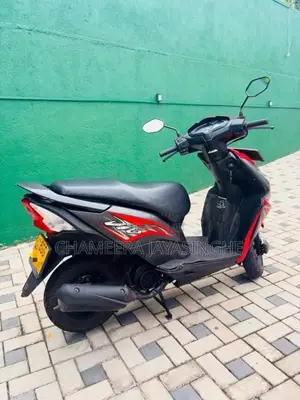 Honda Dio 2018 Motorbike (Used)
