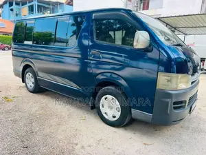 Toyota KDH 2006 Van (Used)