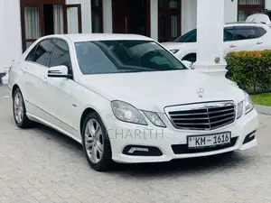 Mercedes-Benz E200 2011 Car (Used)
