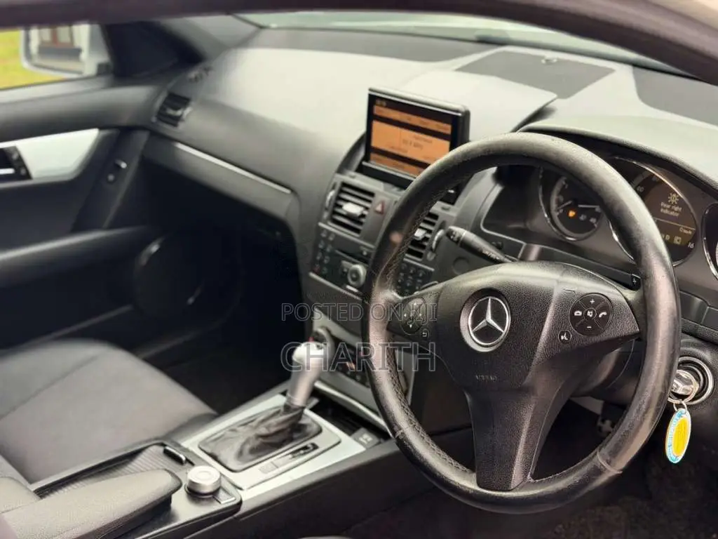 Mercedes-Benz C180 2010 Car (Used)