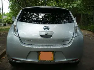 Nissan Leaf Azeo X Grade 2014 Car (Used)