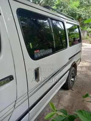 Toyota 102 1993 Van (Used)