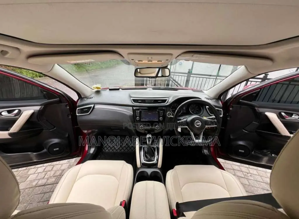 Nissan Qashqai 2018 SUV (Used)