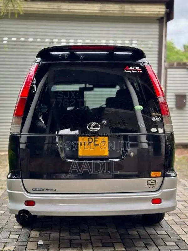 Toyota Townace Noah CR42 2003 Van (Used)