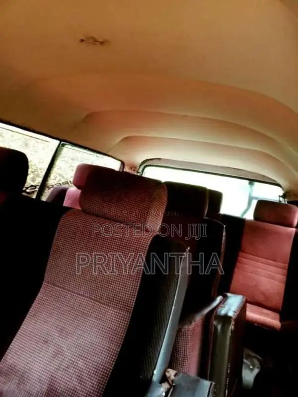 Isuzu Fargo 1988 Van (Used)