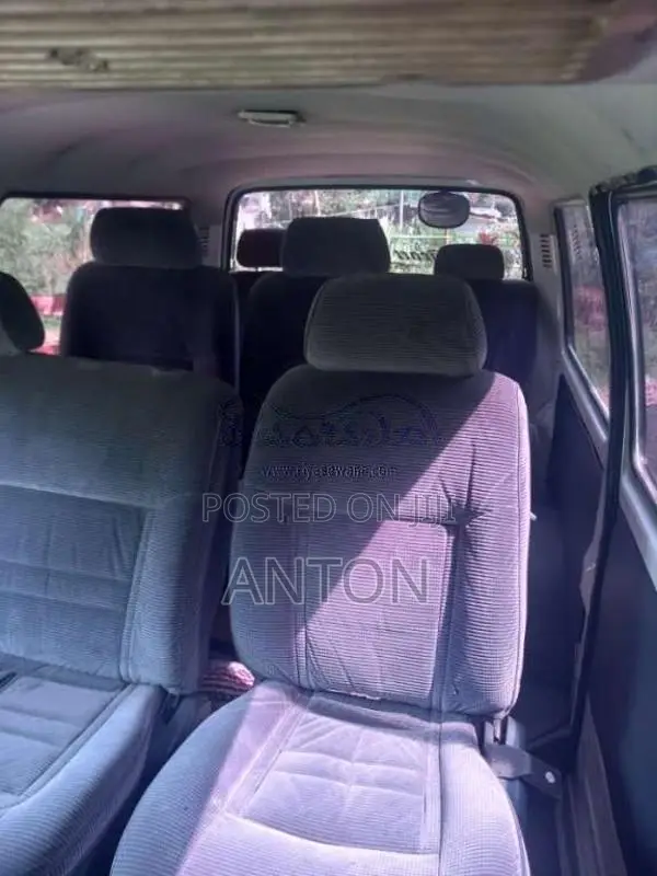 Toyota 102 1993 Van (Used)