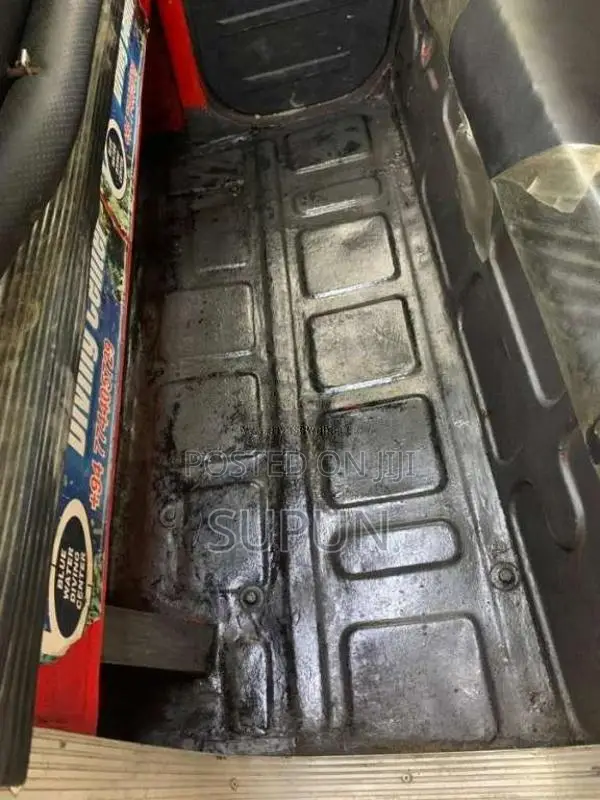 Bajaj RE 2 Stroke 2000 Three Wheel (Used)