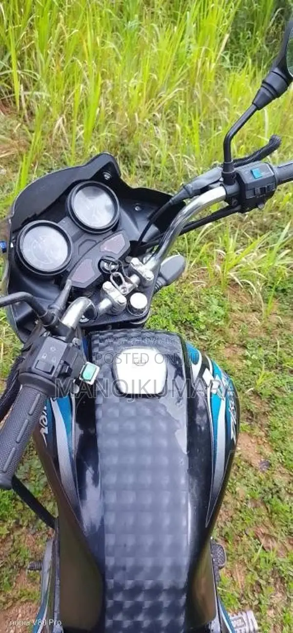 Bajaj Discoverri 2010 Motorbike (Used)