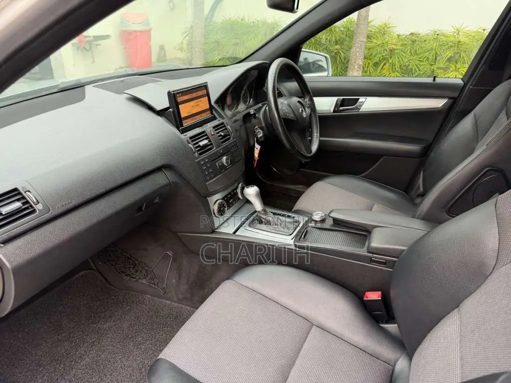 Mercedes-Benz C180 2010 Car (Used)