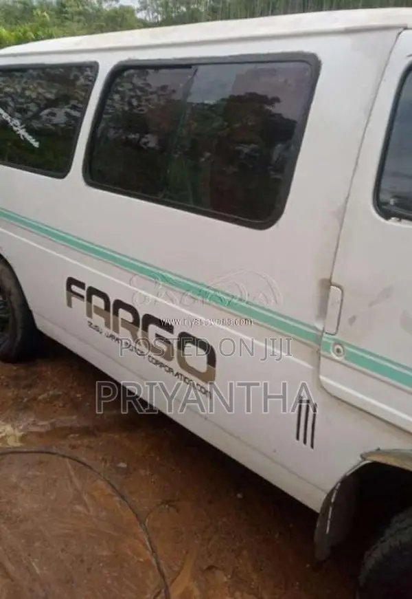 Isuzu Fargo 1988 Van (Used)