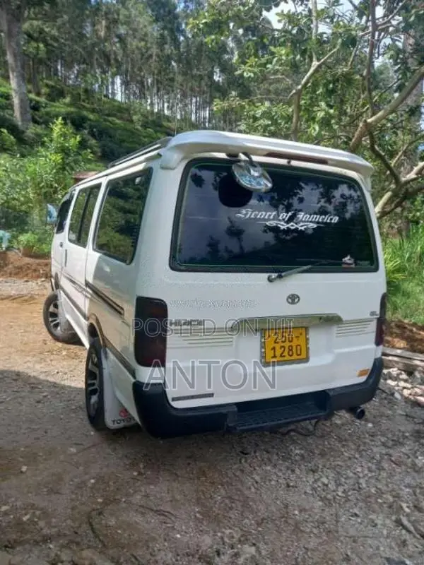 Toyota 102 1993 Van (Used)