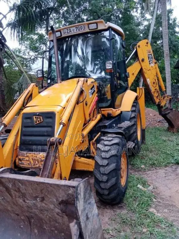 JCB 3CX 2003 Heavy-Duty (Used)